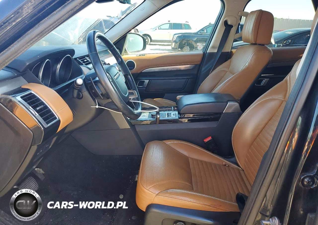 2017 Land Rover Discovery First Edition VIN:SALRTBBV4HA015246 - 7