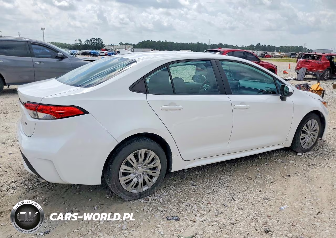 2020 Toyota Corolla Le VIN:5YFEPRAE6LP100341 - 3