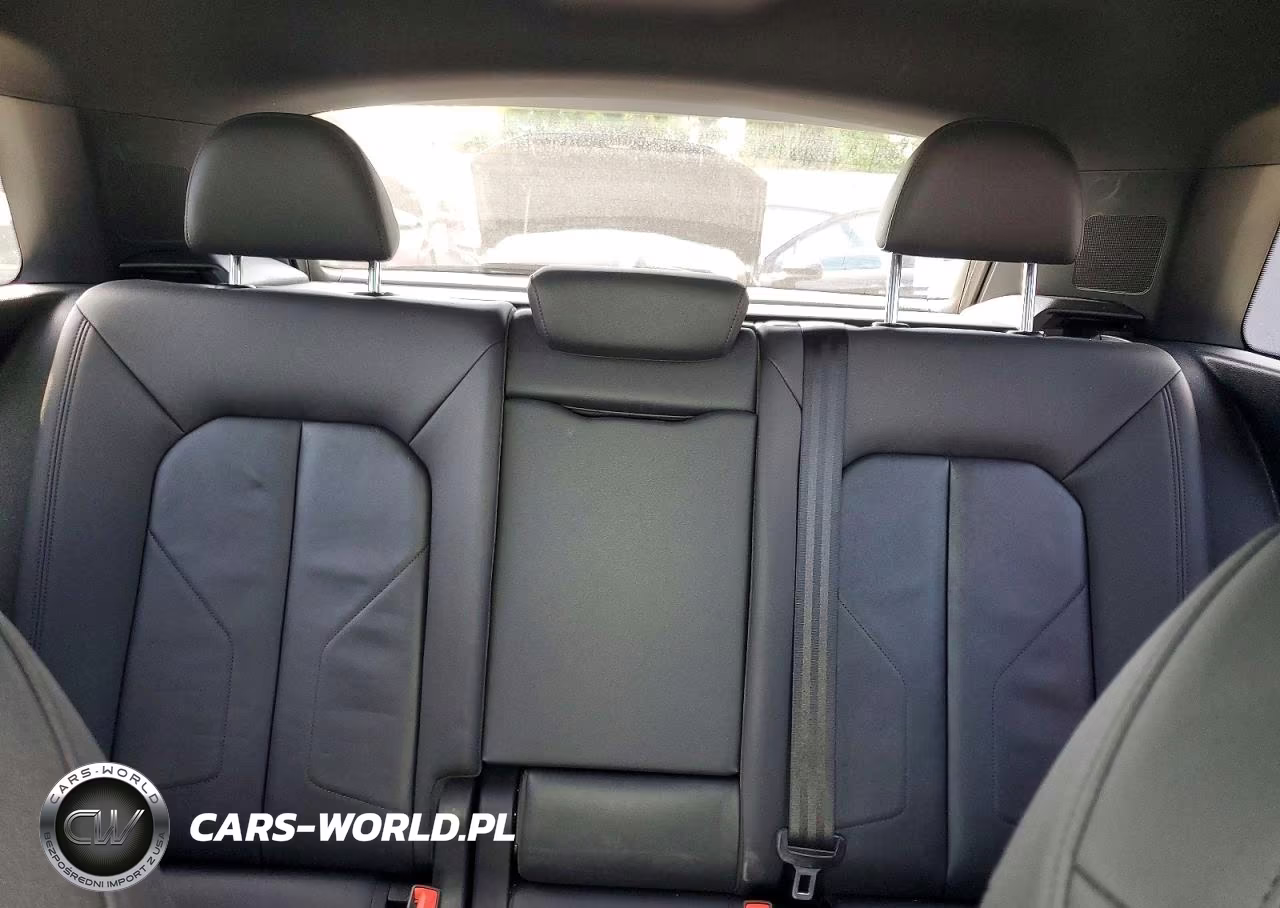 2020 Audi Q3 Premium Plus S-Line VIN:WA1EECF32L1075849 - 10