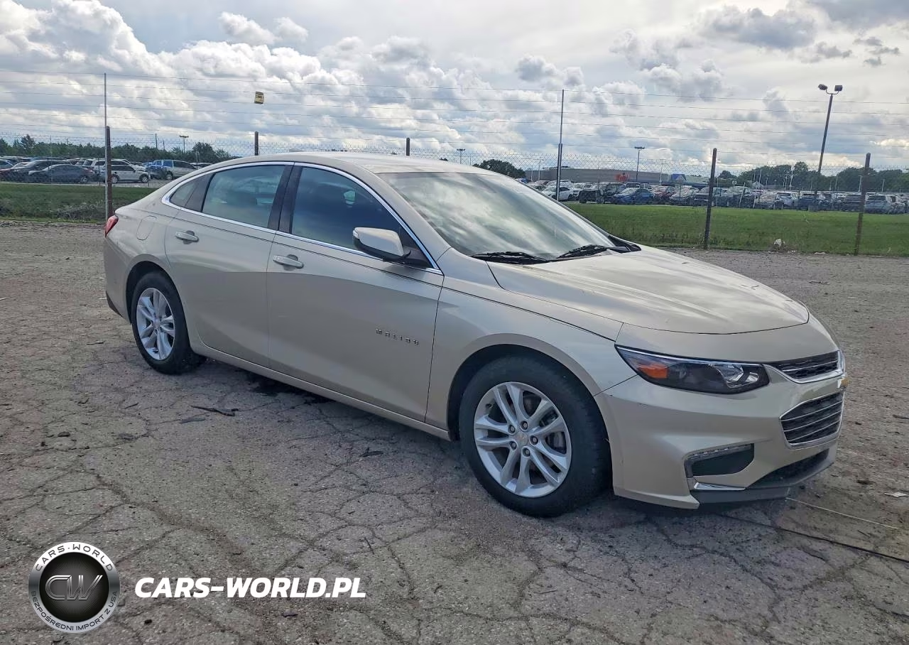 2016 Chevrolet Malibu VIN:1G1ZE5ST7GF320767 - 4