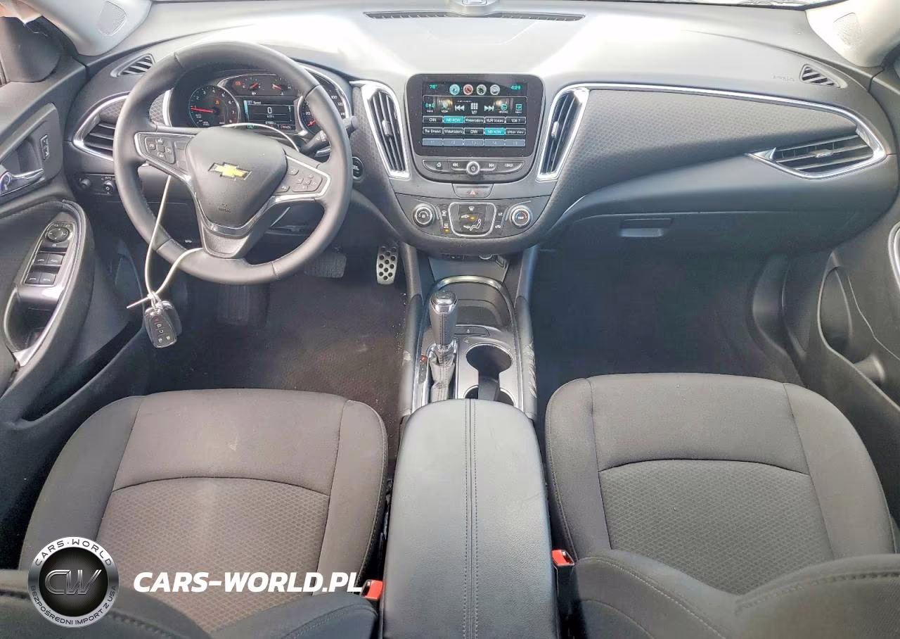 2016 Chevrolet Malibu VIN:1G1ZE5ST7GF320767 - 8