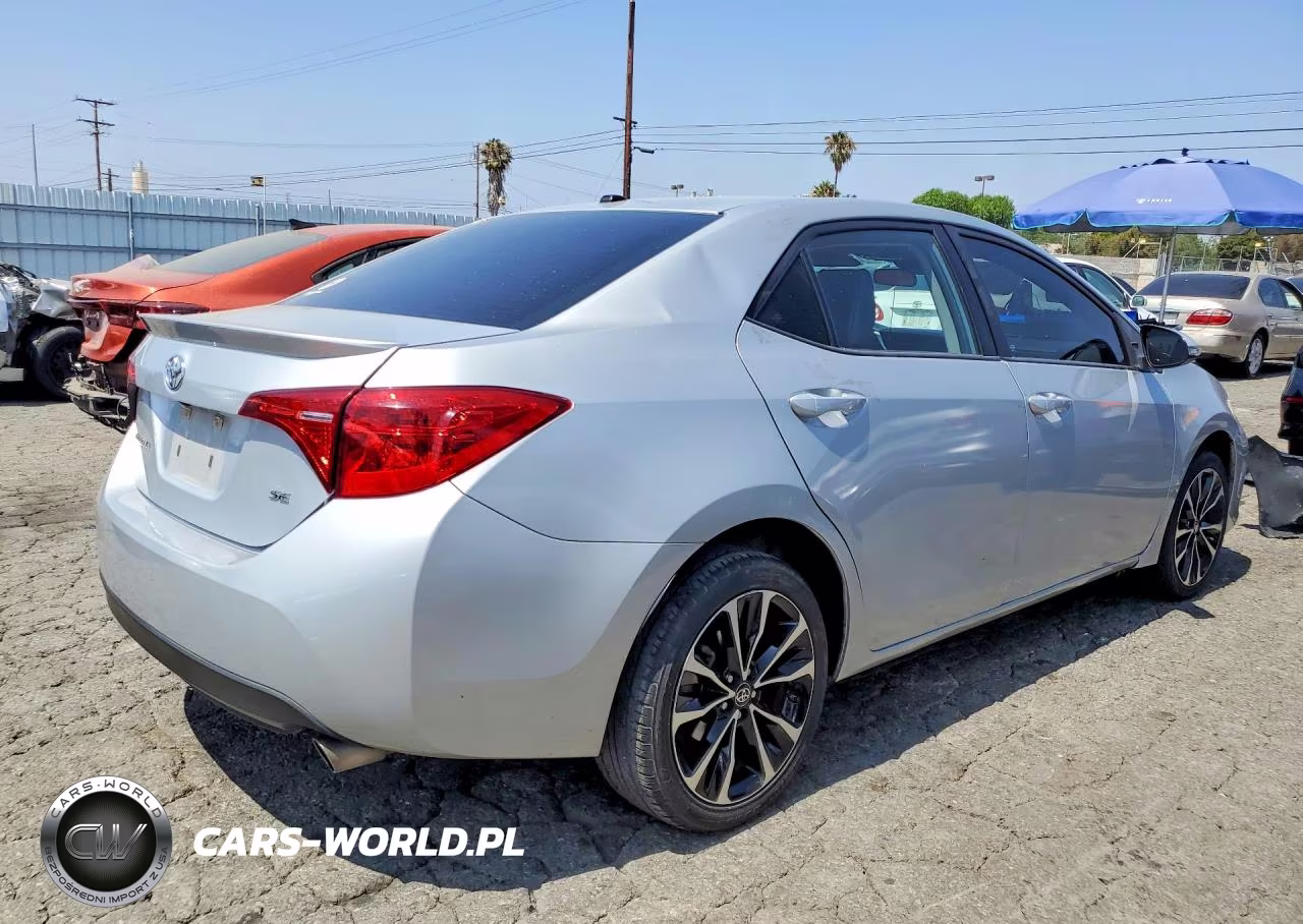 2017 Toyota Corolla Se VIN:5YFBURHE3HP594005 - 3