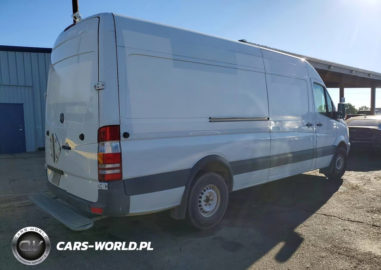 2012 Mercedes-Benz Sprinter 2500 Delivery Van VIN:WD3PE8CB3C5612299 - 3