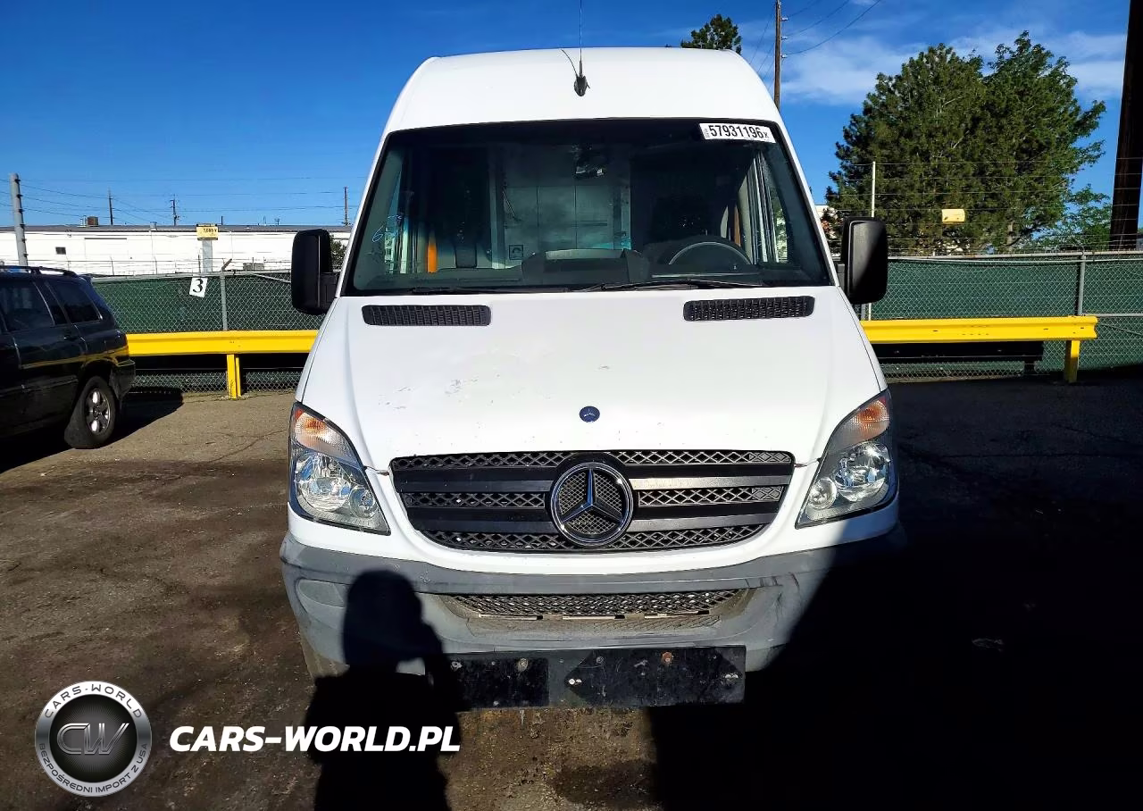 2012 Mercedes-Benz Sprinter 2500 Delivery Van VIN:WD3PE8CB3C5612299 - 5
