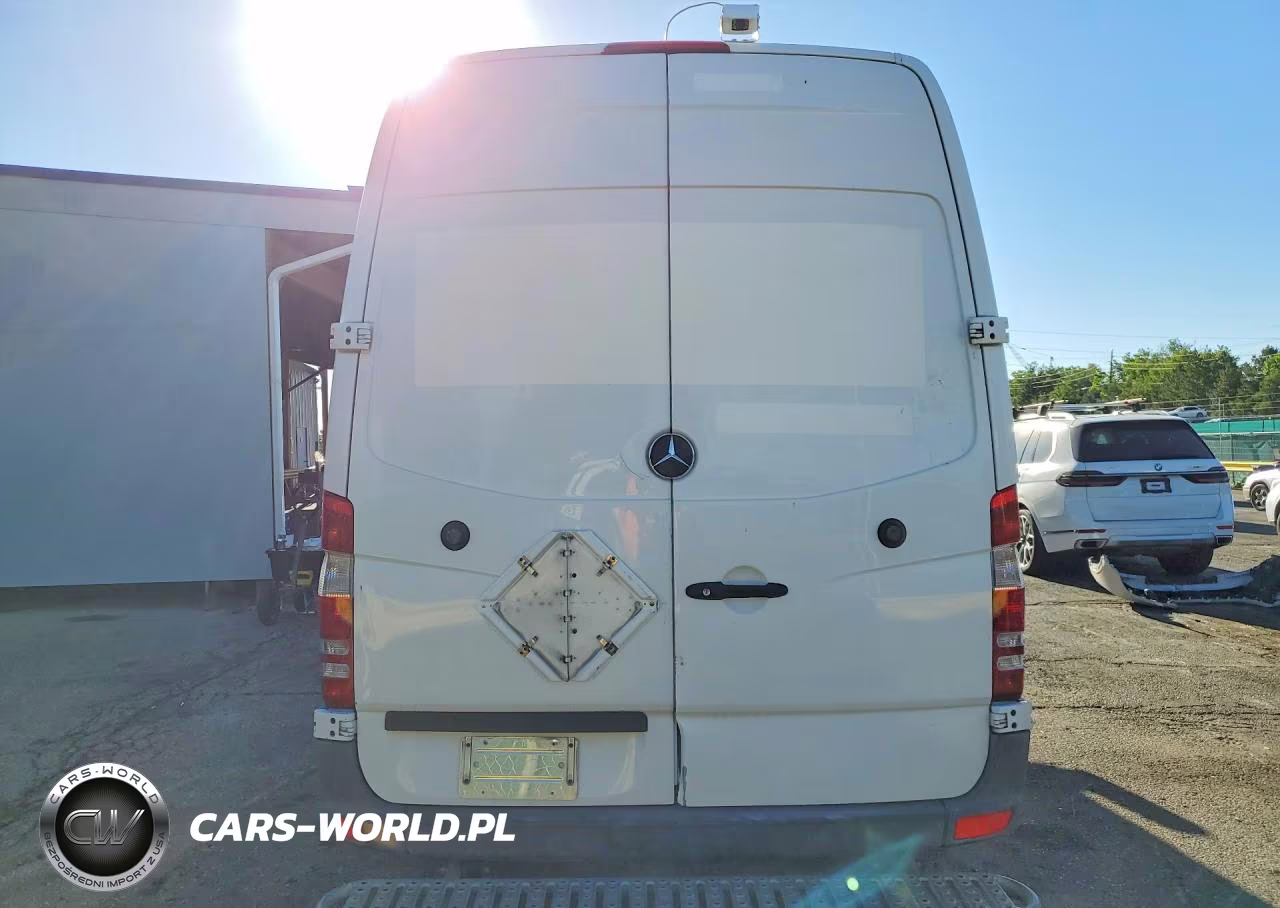 2012 Mercedes-Benz Sprinter 2500 Delivery Van VIN:WD3PE8CB3C5612299 - 6