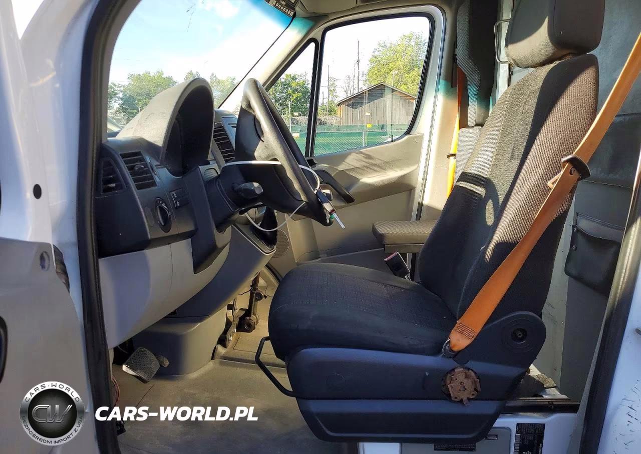 2012 Mercedes-Benz Sprinter 2500 Delivery Van VIN:WD3PE8CB3C5612299 - 7