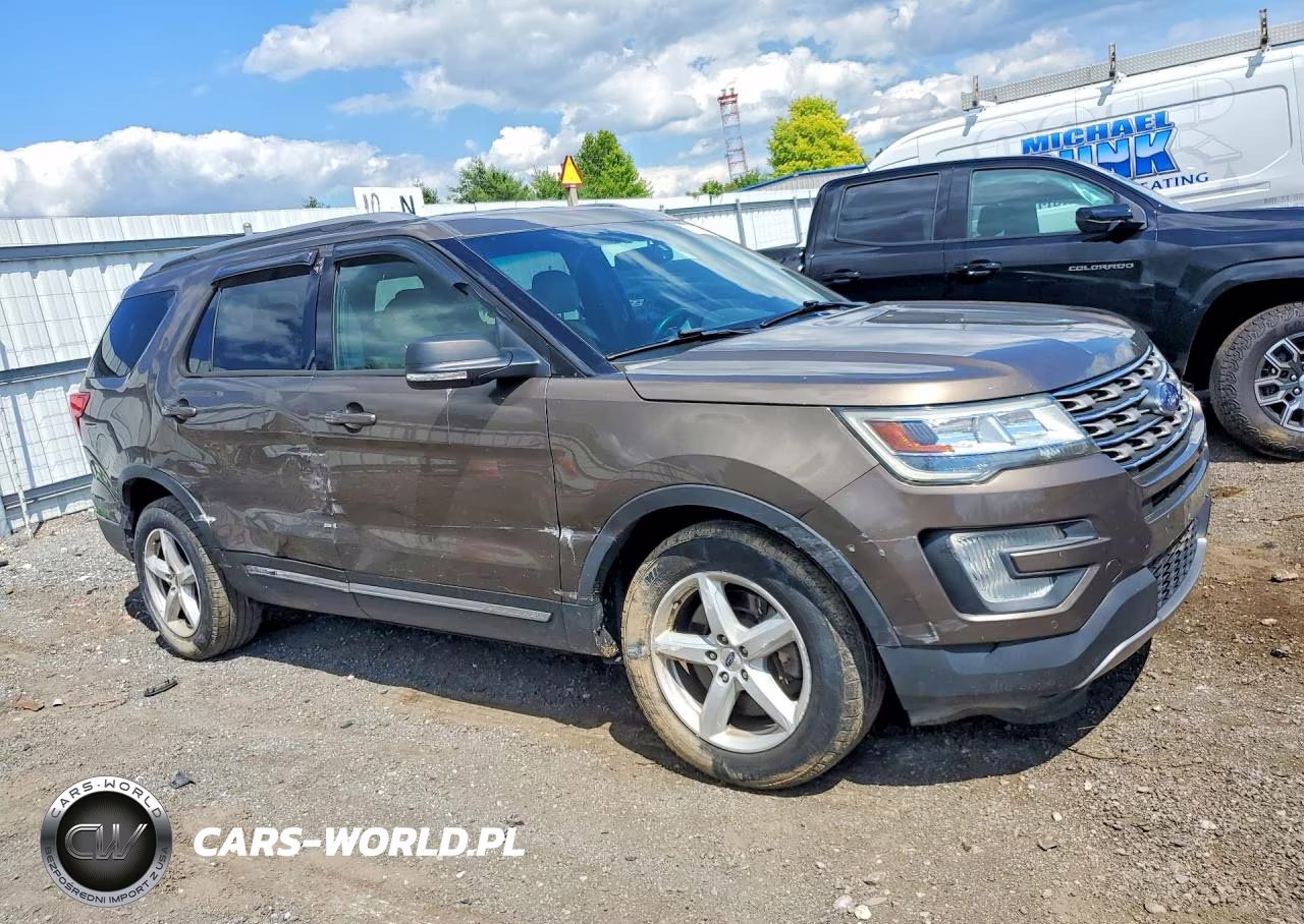 2016 Ford Explorer Xlt VIN:1FM5K8D88GGB83207 - 4