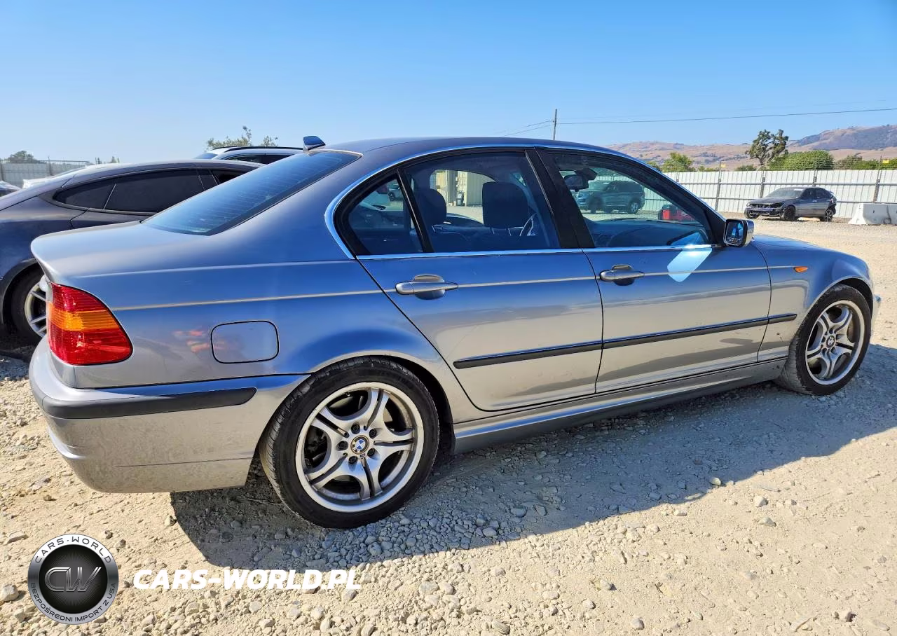2004 BMW 330 I VIN:WBAEV53404KM38141 - 3