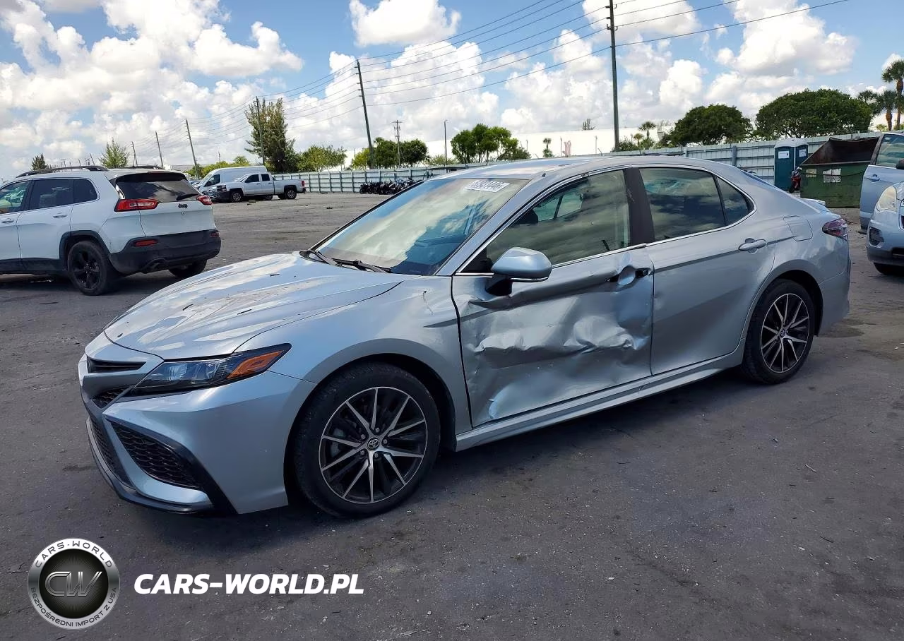 2023 Toyota Camry Se – zdjęcie 1 z 12