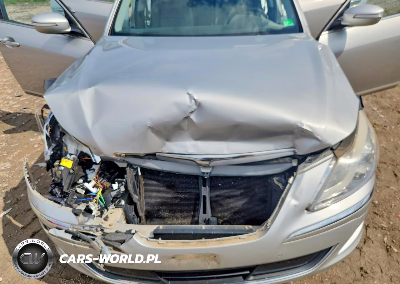 2013 Hyundai Genesis 3.8L VIN:KMHGC4DDXDU233758 - 11