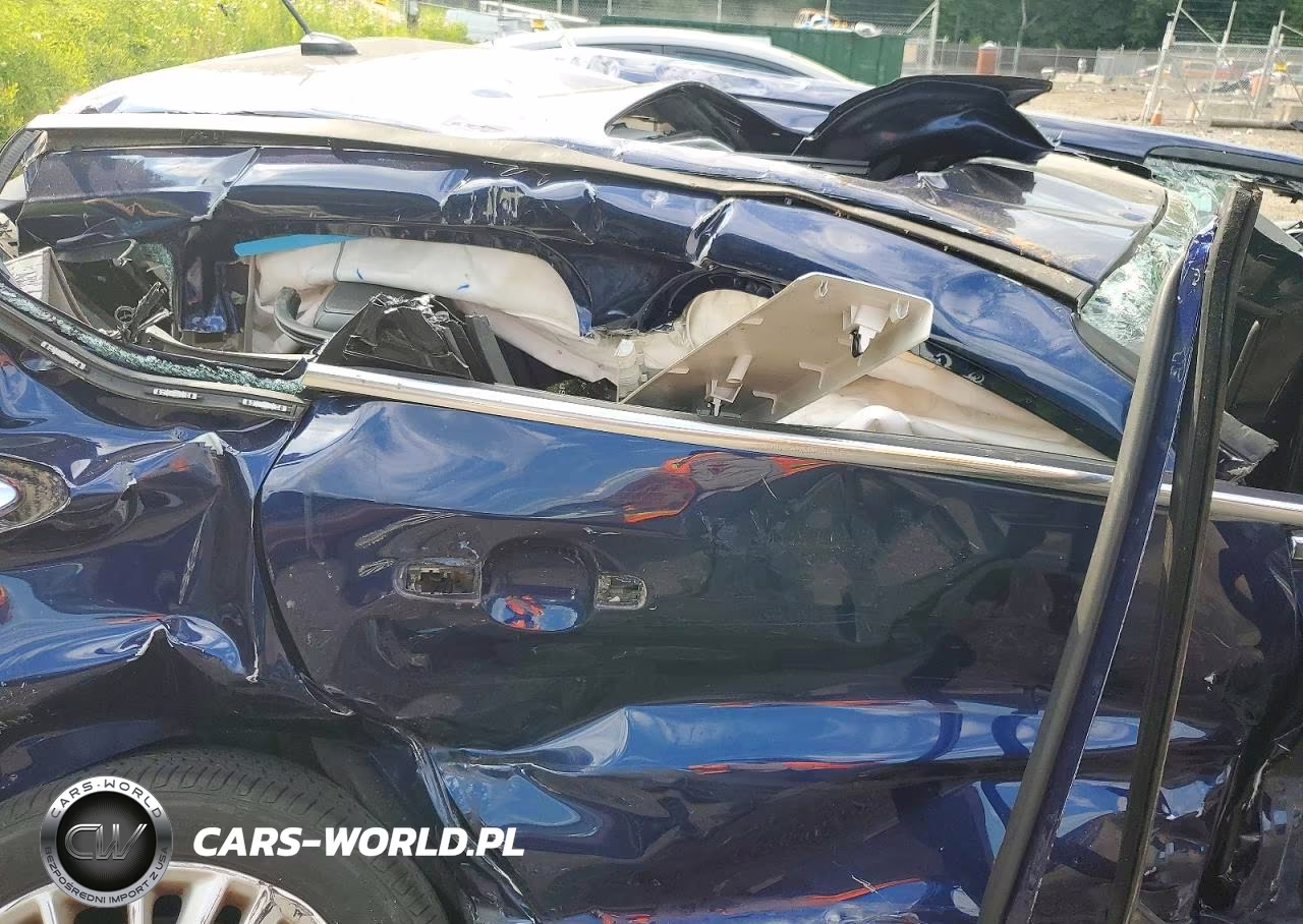 2017 Ford Focus Titanium VIN:1FADP3N27HL202777 - 10