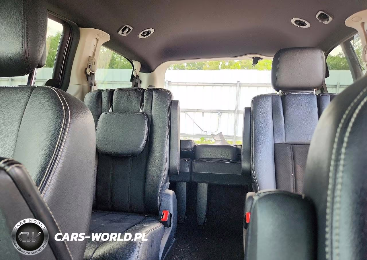2019 Dodge Grand Caravan Sxt VIN:2C4RDGCG5KR772855 - 10