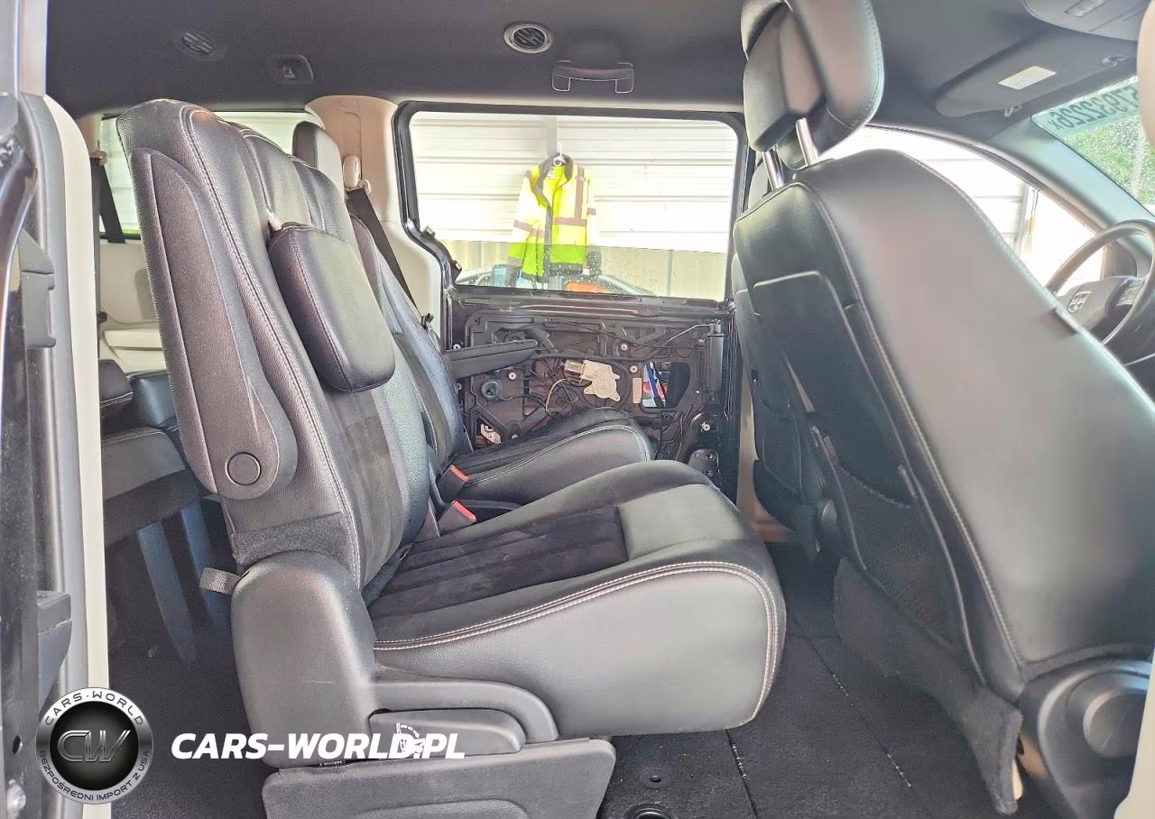 2019 Dodge Grand Caravan Sxt VIN:2C4RDGCG5KR772855 - 11