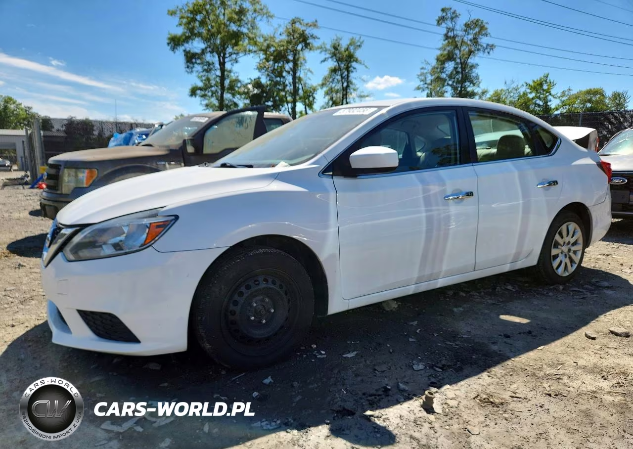 2017 Nissan Sentra S – zdjęcie 1 z 12