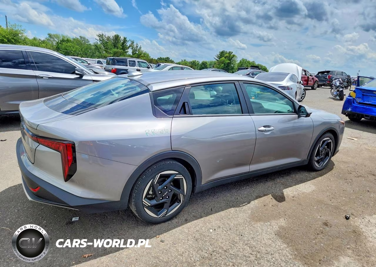2025 Kia K4 VIN:3KPFU4DE5SE017673 - 3