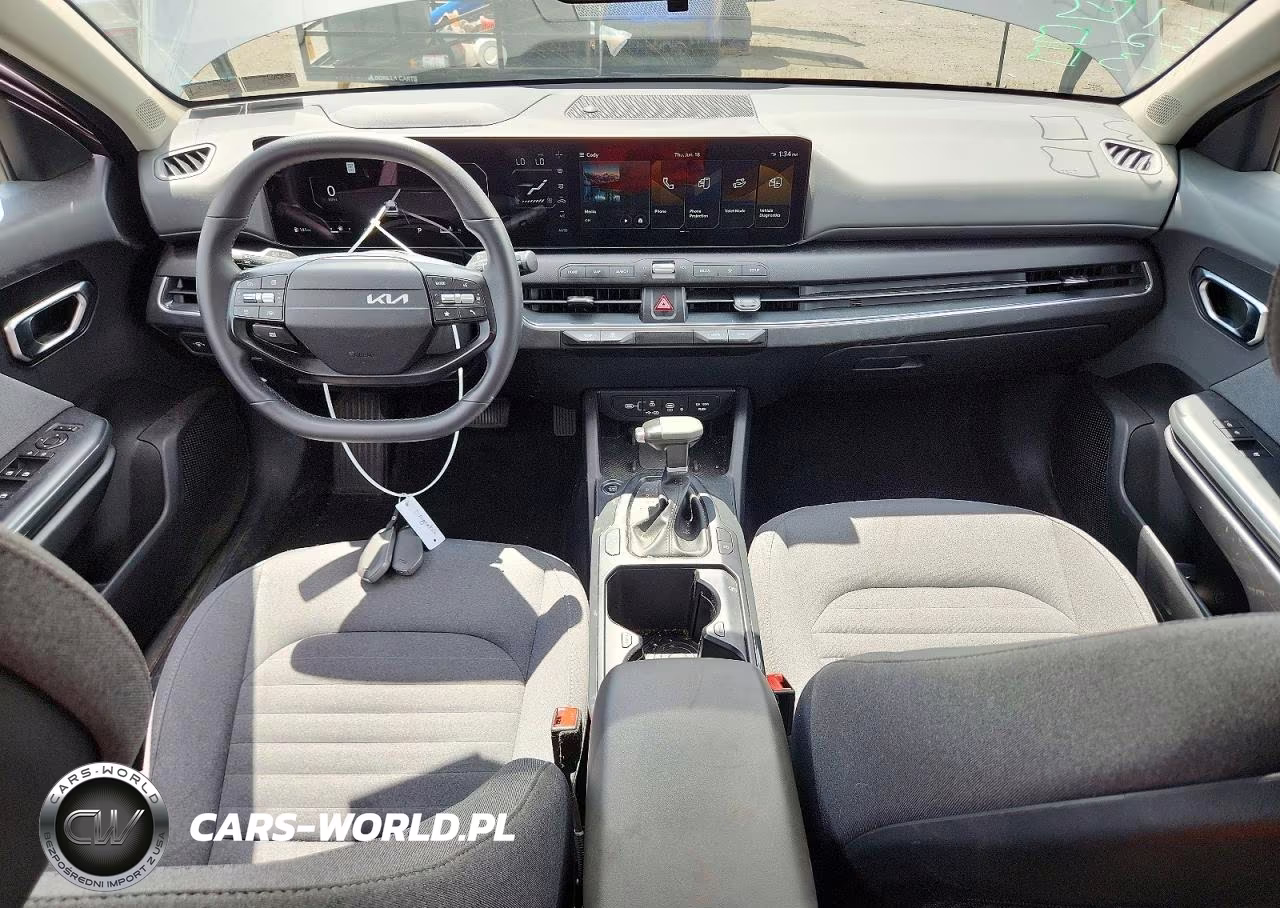 2025 Kia K4 VIN:3KPFU4DE5SE017673 - 8