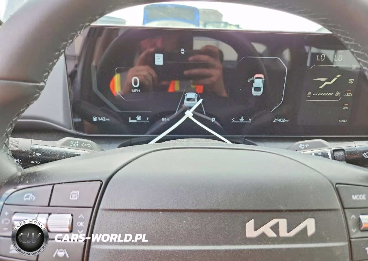 2025 Kia K4 VIN:3KPFU4DE5SE017673 - 9