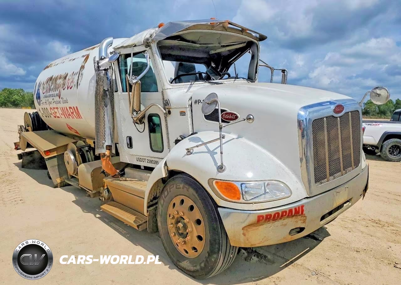 2019 Peterbilt 337 Vacuum Truck