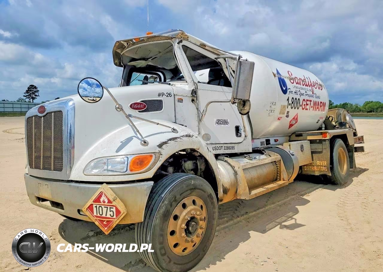 2019 Peterbilt 337 Vacuum Truck VIN:2NP2HM7X6KM415060 - 2