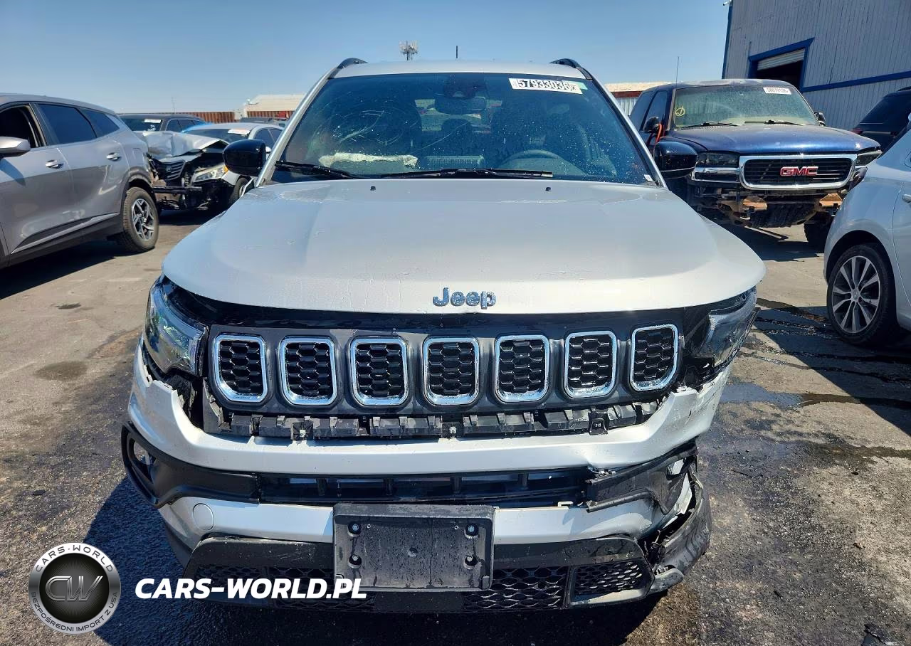 2025 Jeep Compass Latitude VIN:3C4NJDBN7ST620398 - 5