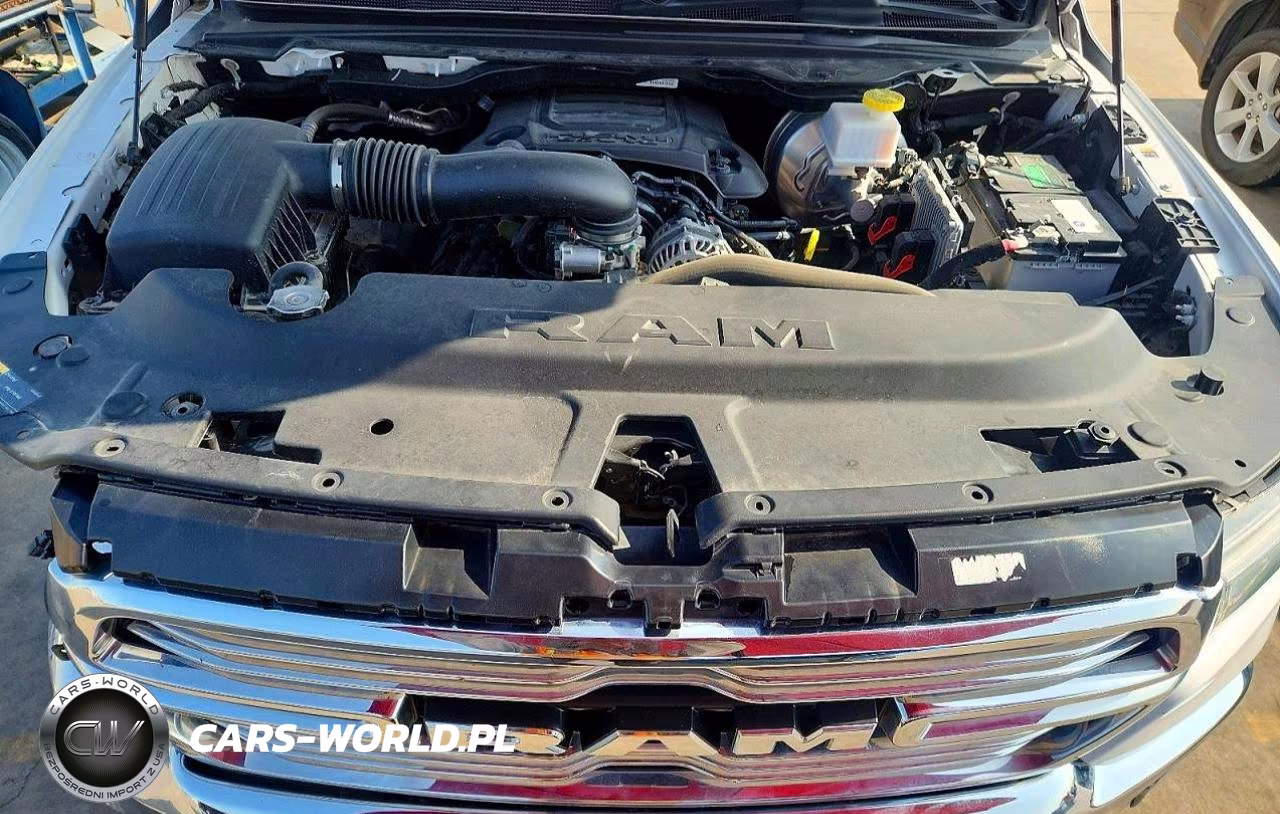 2022 Ram 1500 Laramie VIN:1C6RREJT4NN261314 - 11