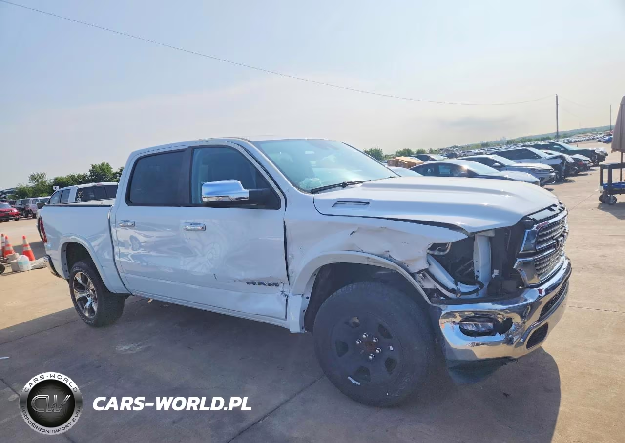 2022 Ram 1500 Laramie VIN:1C6RREJT4NN261314 - 4