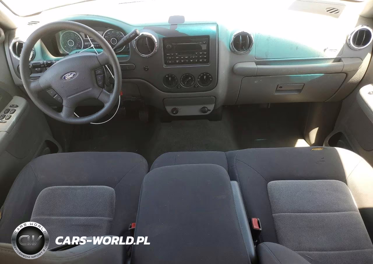 2005 Ford Expedition Xls VIN:1FMPU13565LA20013 - 8