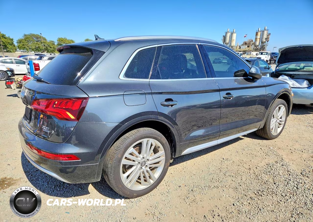 2018 Audi Q5 Premium Plus VIN:WA1BNAFY3J2214610 - 3