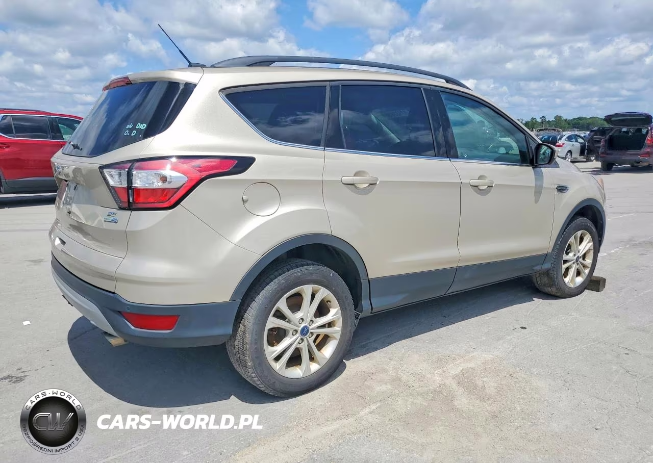 2017 Ford Escape Se VIN:1FMCU9GD8HUD95690 - 3