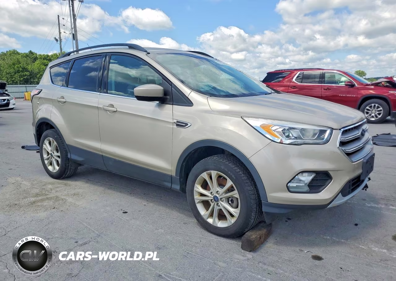 2017 Ford Escape Se VIN:1FMCU9GD8HUD95690 - 4