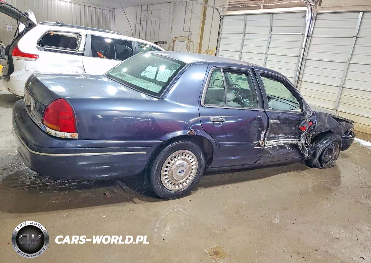 2001 Ford Crown Victoria Police Interceptor VIN:2FAFP71W81X202109 - 3