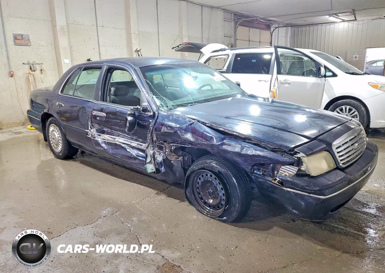 2001 Ford Crown Victoria Police Interceptor VIN:2FAFP71W81X202109 - 4