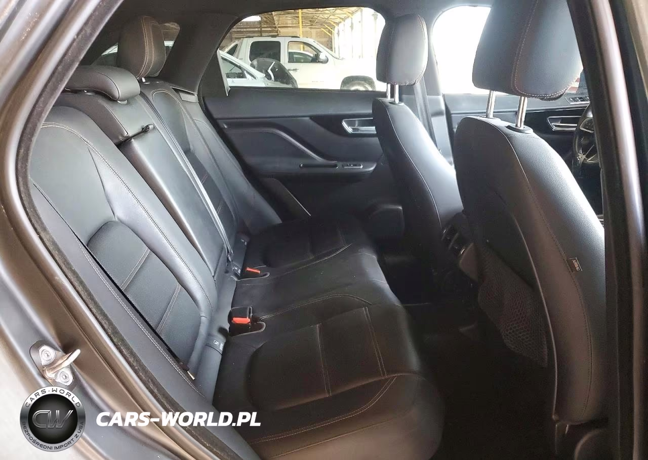 2018 Jaguar F-Pace Prestige VIN:SADCK2FN1JA254144 - 10