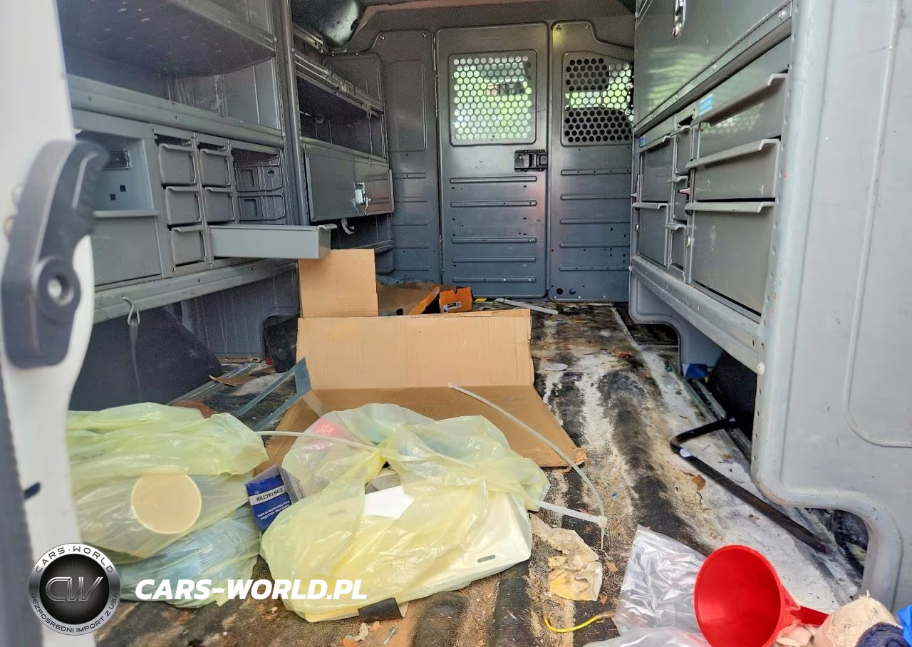 2015 Ford Transit T-250 VIN:1FTNR1YM5FKA57638 - 10