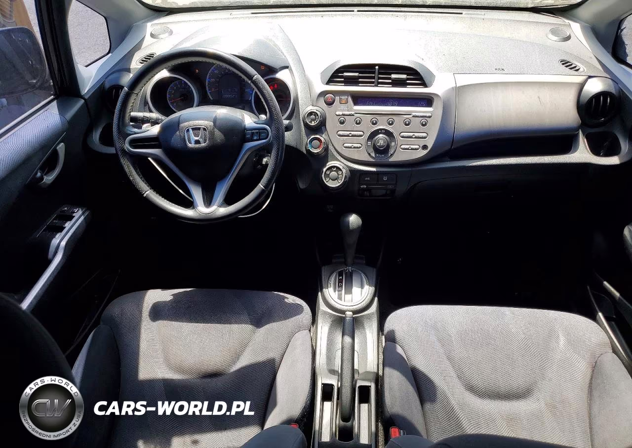2011 Honda Fit Sport VIN:JHMGE8H53BC004574 - 8
