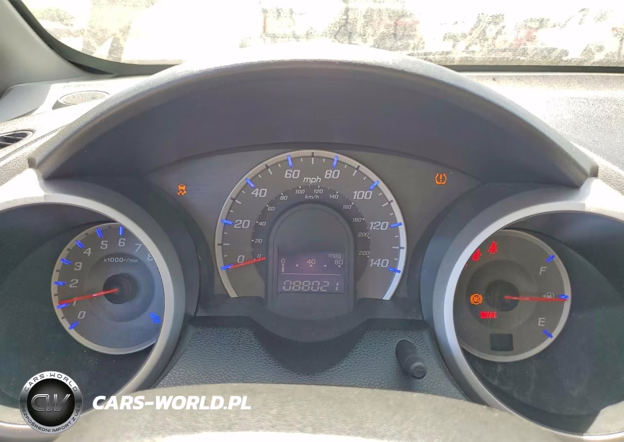 2011 Honda Fit Sport VIN:JHMGE8H53BC004574 - 9