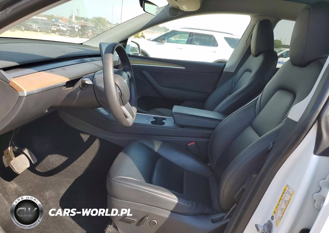 2023 Tesla Model Y VIN:7SAYGDEE7PA065353 - 7