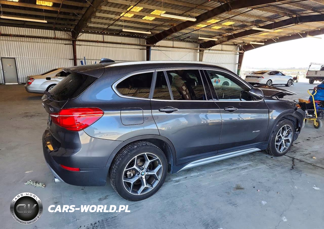 2018 BMW X1 VIN:WBXHT3C37J5F91908 - 3