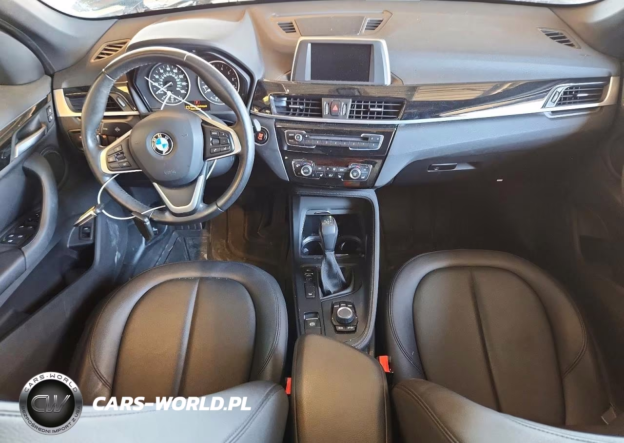2018 BMW X1 VIN:WBXHT3C37J5F91908 - 8