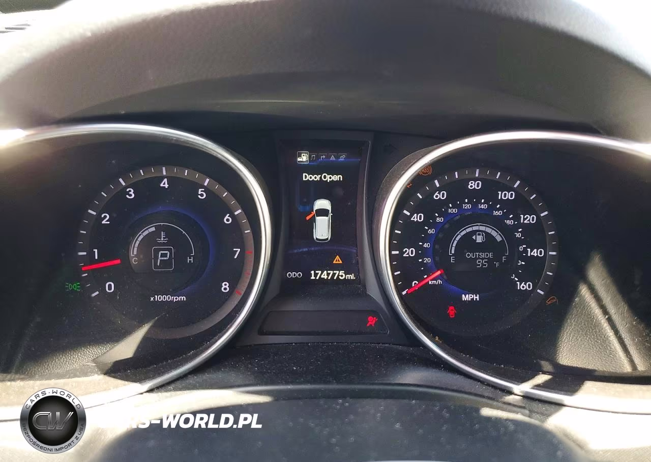 2016 Hyundai Santa Fe Limited VIN:KM8SR4HF7GU133724 - 9