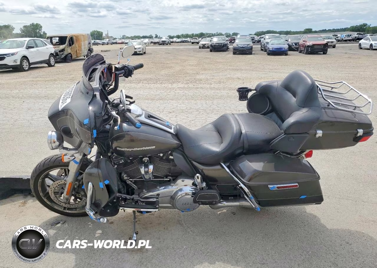 2020 Harley Davidson Flhtk Ultra Limited VIN:1HD1KEF18LB617875 - 3