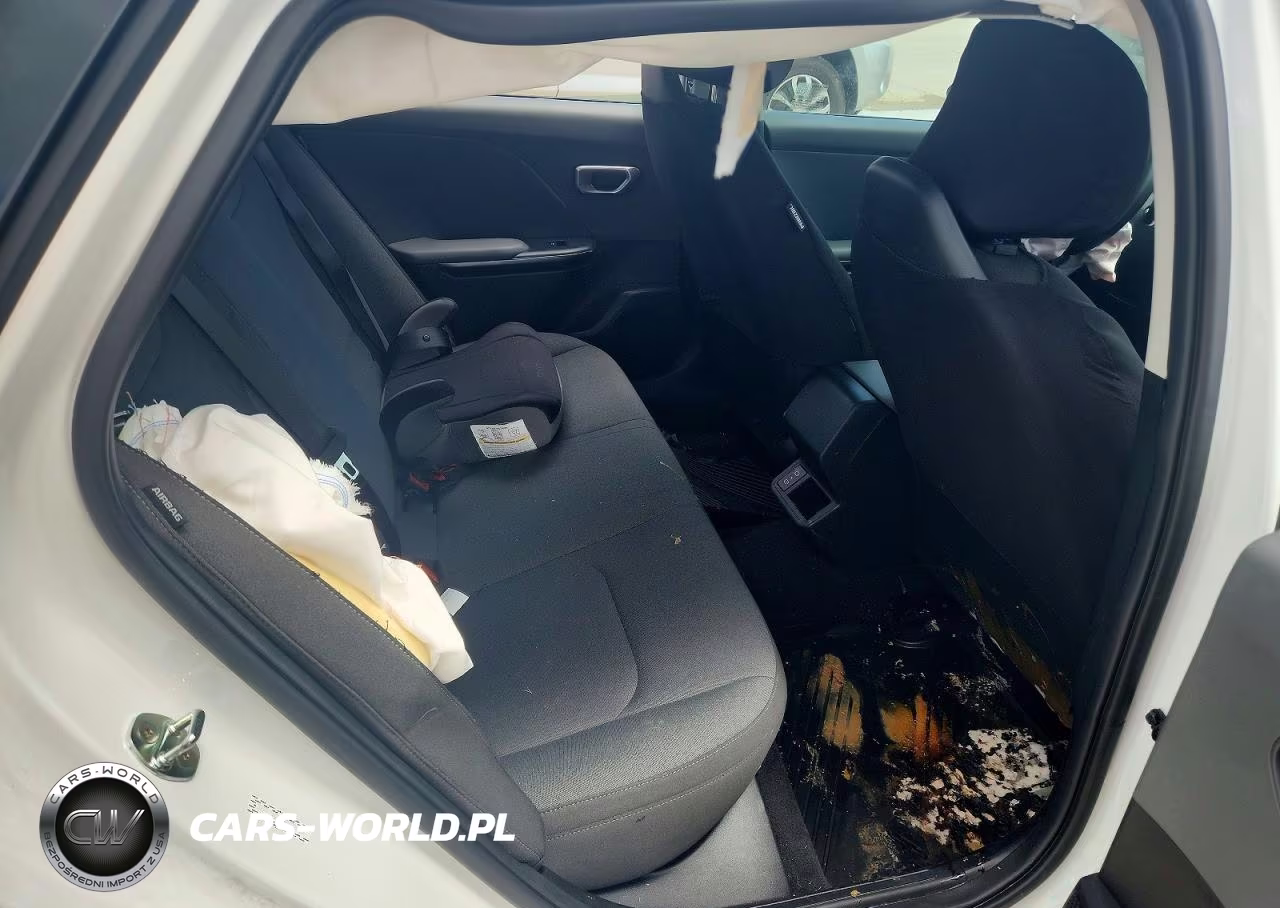 2025 Kia K4 Lx VIN:3KPFT4DE0SE238536 - 10
