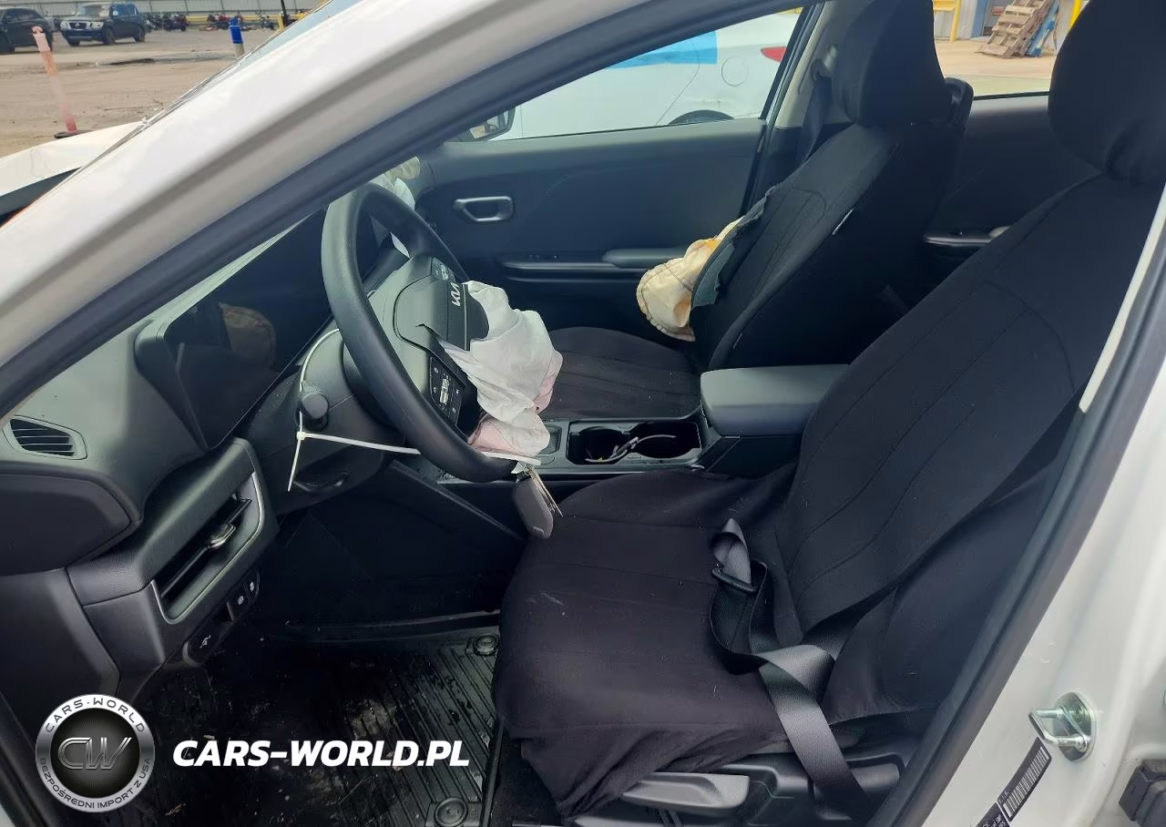 2025 Kia K4 Lx VIN:3KPFT4DE0SE238536 - 7