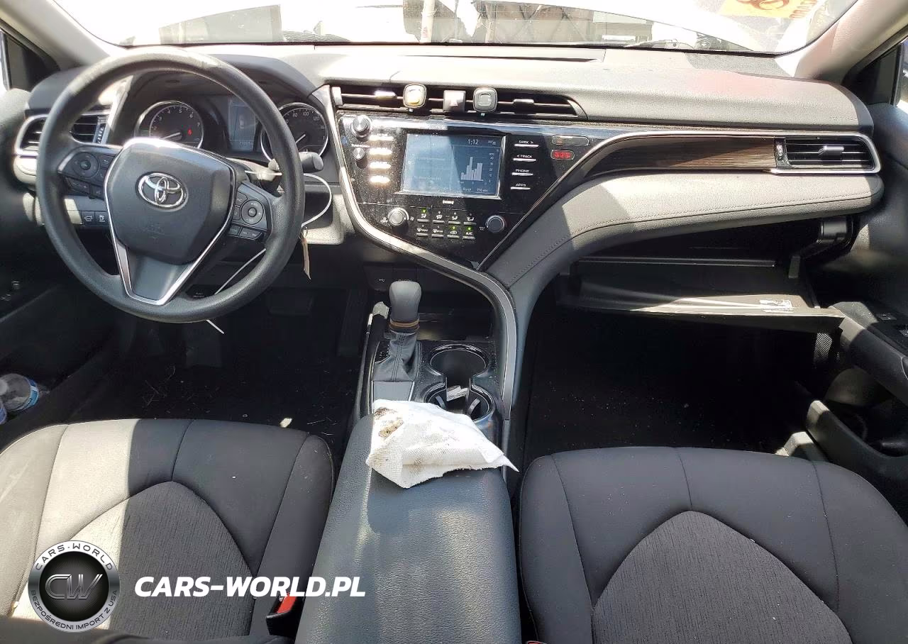 2020 Toyota Camry Le VIN:4T1C11AK0LU928108 - 8