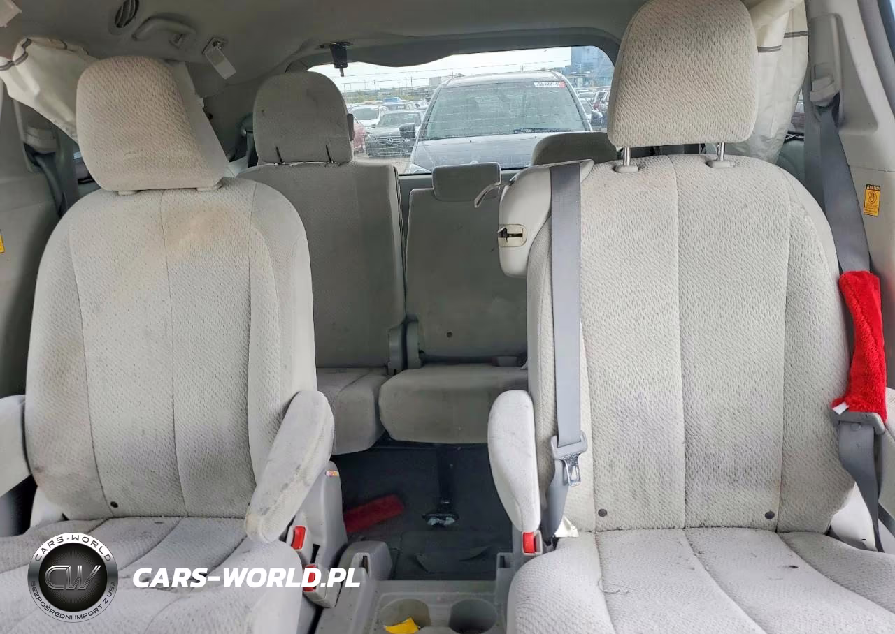 2012 Toyota Sienna Le VIN:5TDKK3DC2CS249250 - 10