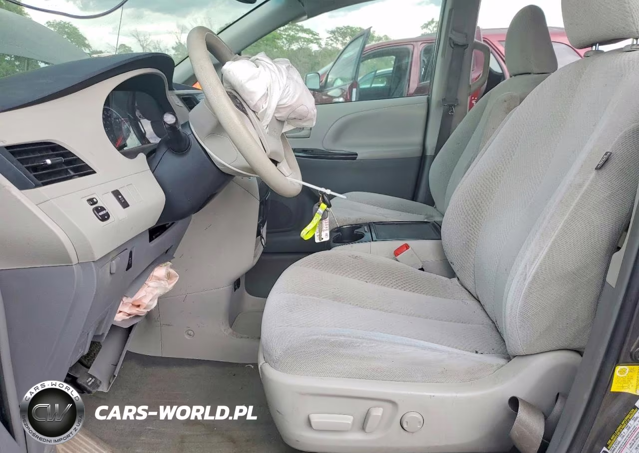 2012 Toyota Sienna Le VIN:5TDKK3DC2CS249250 - 7