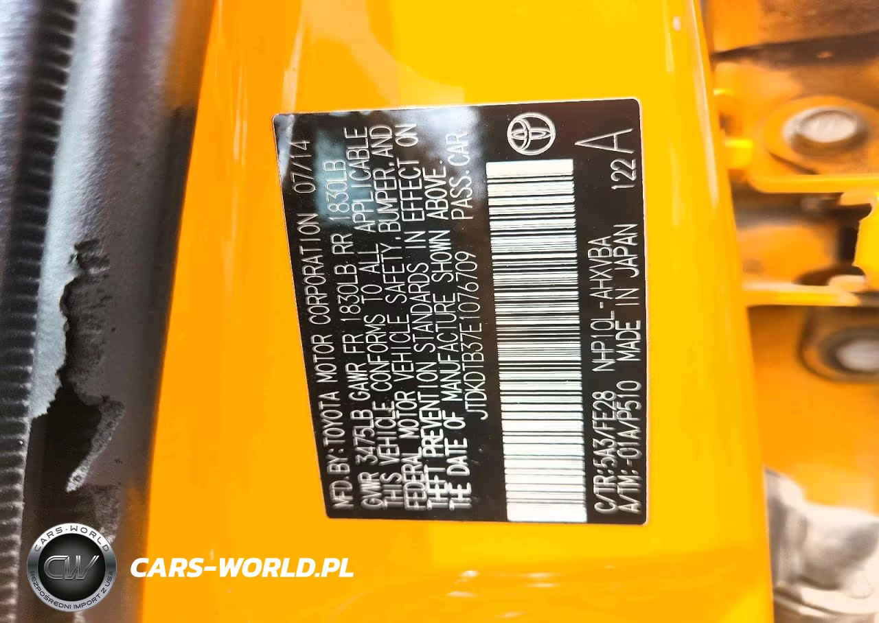 2014 Toyota Prius C One VIN:JTDKDTB37E1076709 - 12