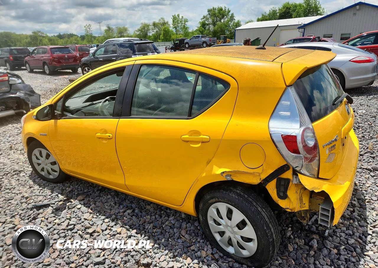2014 Toyota Prius C One VIN:JTDKDTB37E1076709 - 2
