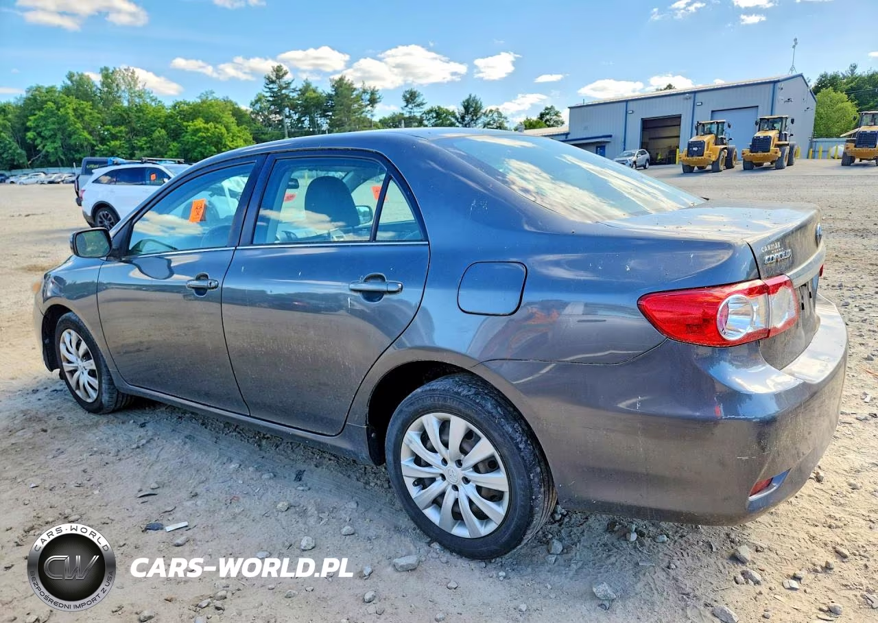 2013 Toyota Corolla Le VIN:2T1BU4EE8DC988505 - 2
