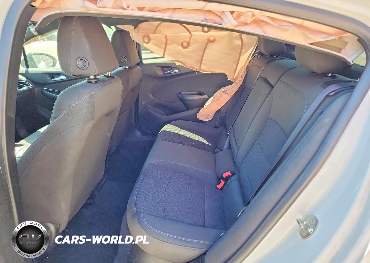 2018 Chevrolet Cruze Lt VIN:1G1BE5SM7J7123447 - 10